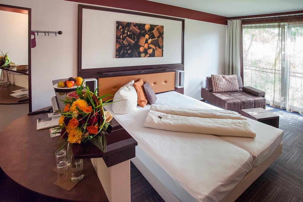 Hotel Lifestyle Landshut Ngoại thất bức ảnh