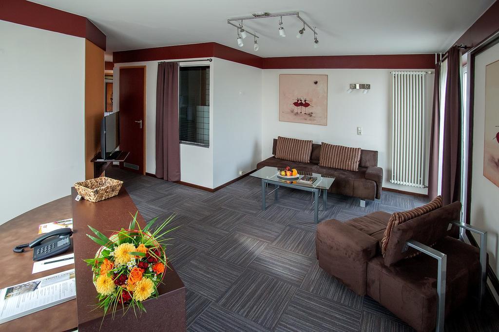 Hotel Lifestyle Landshut Ngoại thất bức ảnh